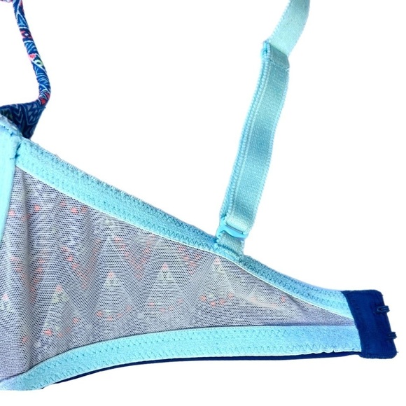 🌸 VS PINK || Wear Everywhere Demi-Bra- - Picture 7 of 10